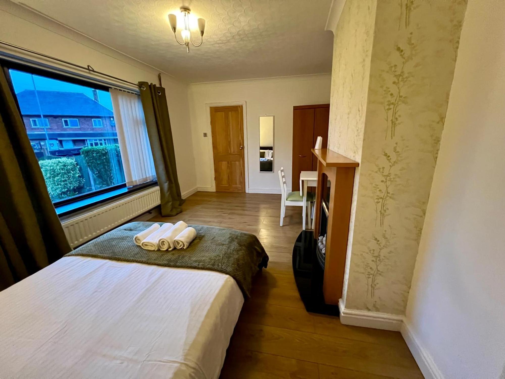 Housefield Stay, Room 4 Stoke-on-Trent Exterior foto