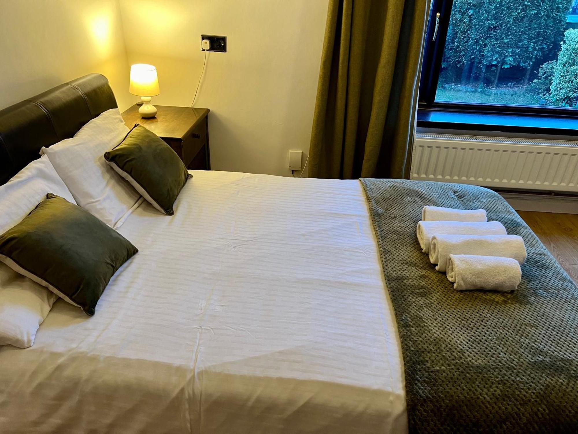 Housefield Stay, Room 4 Stoke-on-Trent Exterior foto